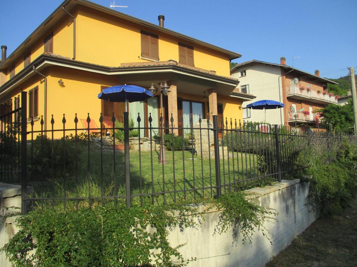 Il Risveglio Dei Sensi Villa Fossato di Vico Buitenkant foto