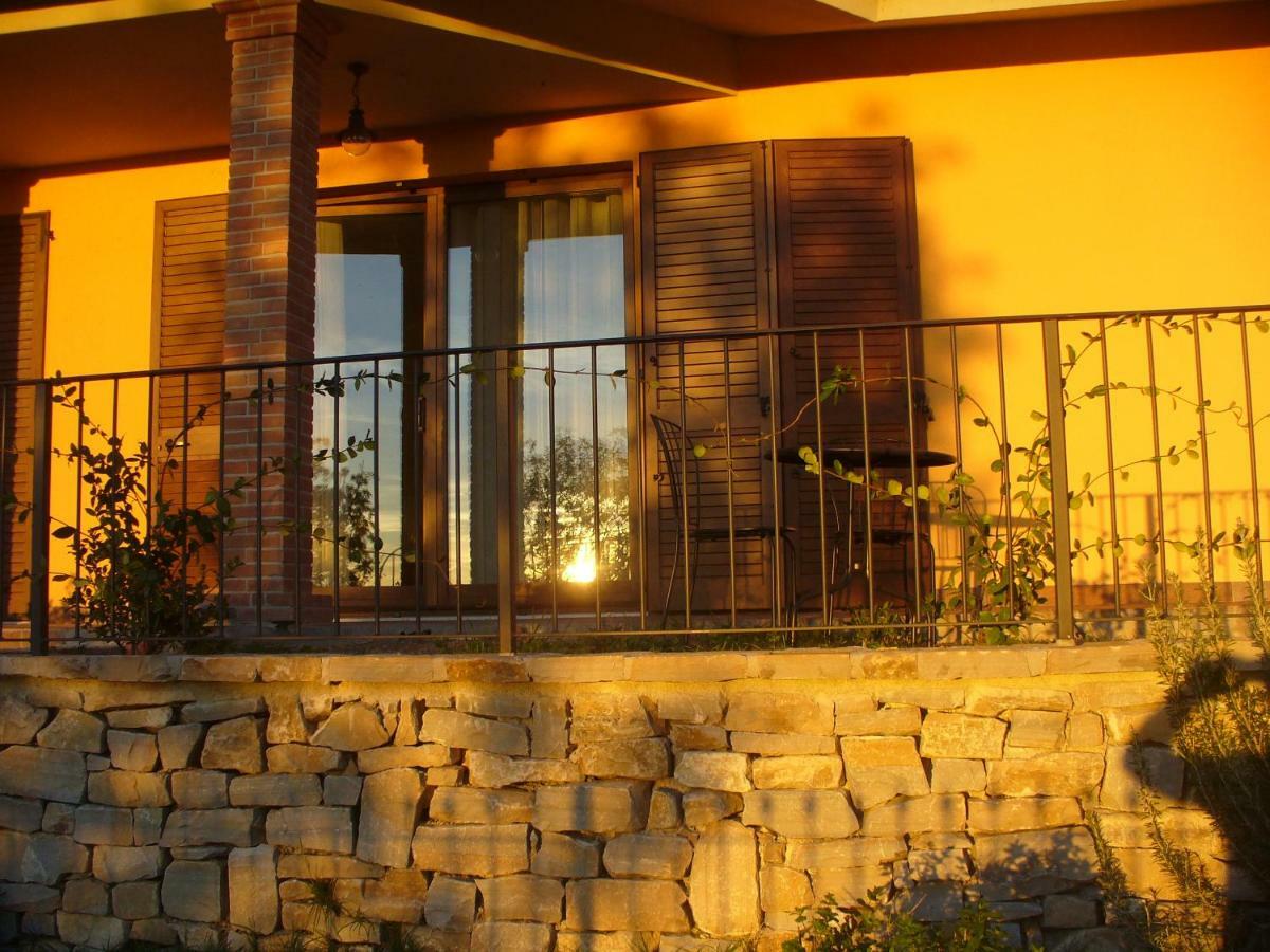 Il Risveglio Dei Sensi Villa Fossato di Vico Buitenkant foto